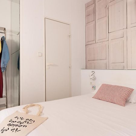 Chic & Basic Tallers Hostal Barcelona Exterior photo